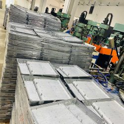 матрица-рефлектор-куќиште